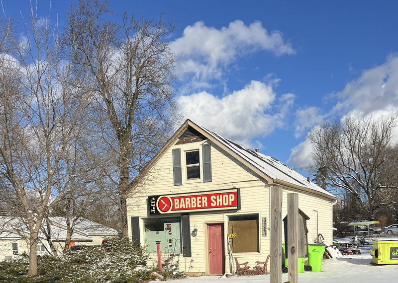 Jeffs Barber Shop - Still There Jan 2025 (newer photo)